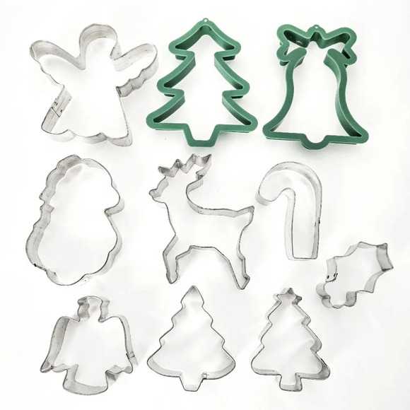 Christmas & Winter Holiday Vintage Cookie Cutters Lot (Set of 10) - Picture 1 of 5
